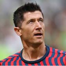 Barcelone offre jusqu'à 35 millions d'euros pour Lewandowski